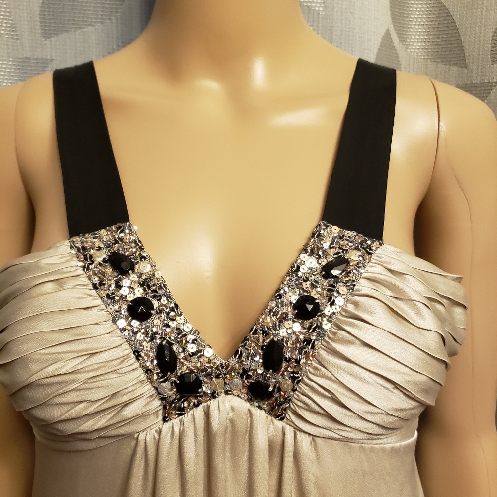 BCBG Beaded and Sequin Silk Dress Size 0P - Picture 2 of 15